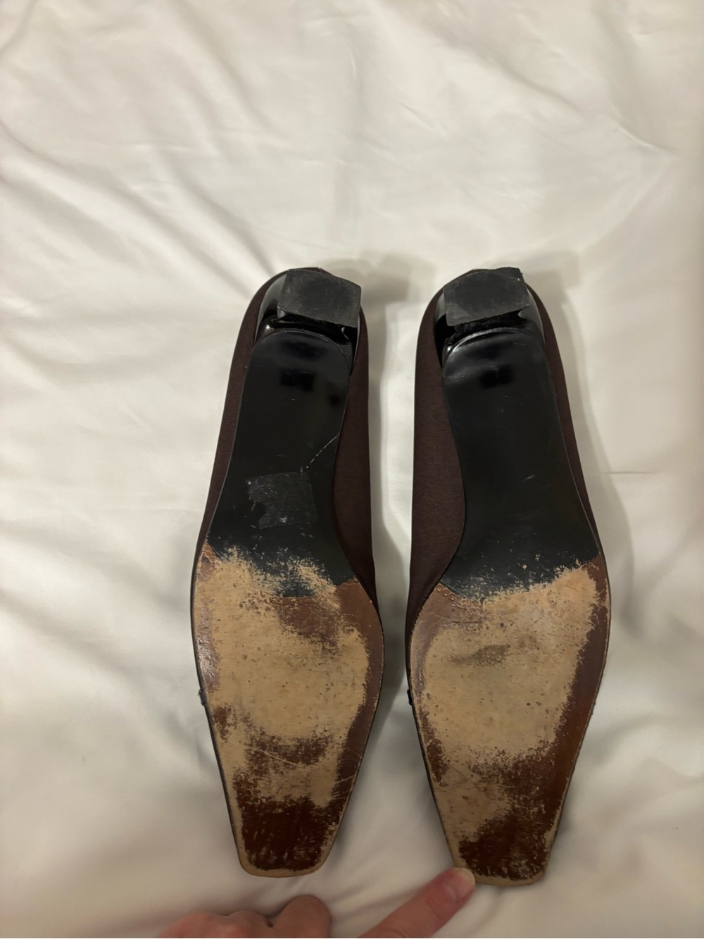 Stuart Weitzman Brown Square Toe Kitten Heel Pumps Patent Bow Women’s 11B - Picture 7 of 7